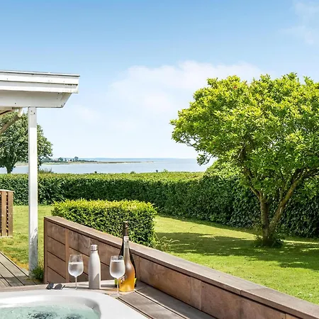 Semesterbostad Beautiful In With Wifi