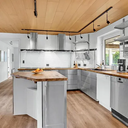 Semesterbostad Beautiful In With Wifi *